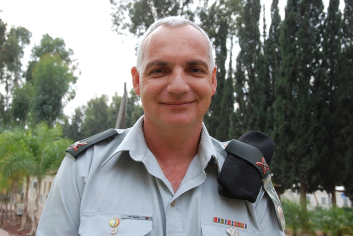 תמונה של תא''ל  במילואים גלעד רז מפקד היחידה הטכנולוגית בשנים 2005-2008

